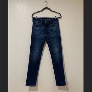 Men’s American Eagle Airflex Jeans in perfect condition!